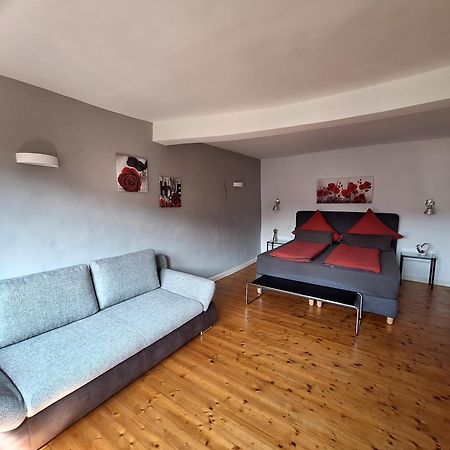 Ferienwohnung Moselperle- Urlaub Im Historischen Fachwerkhaeuschen Bullay Exterior foto